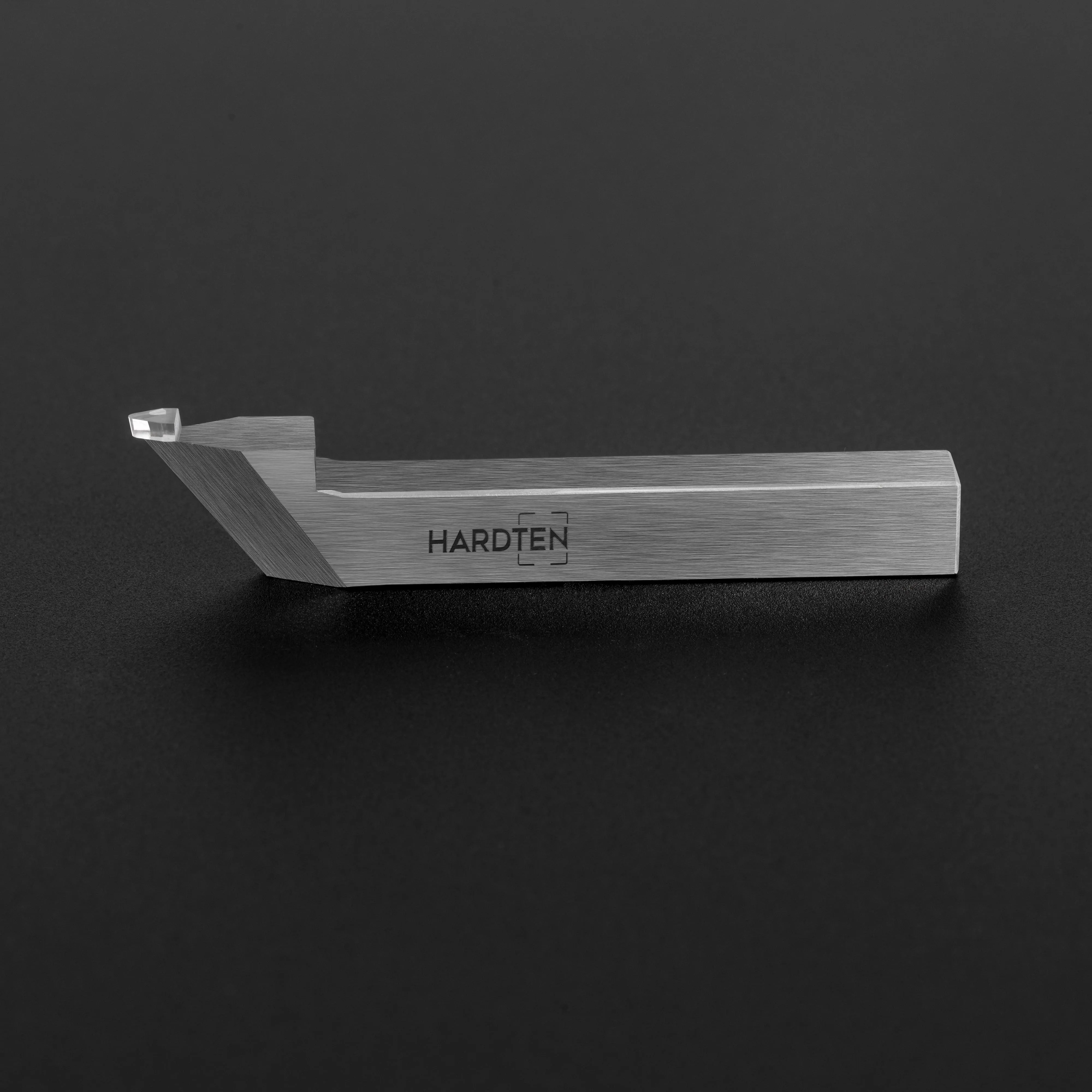 SHARK (2) HORIZONTAL